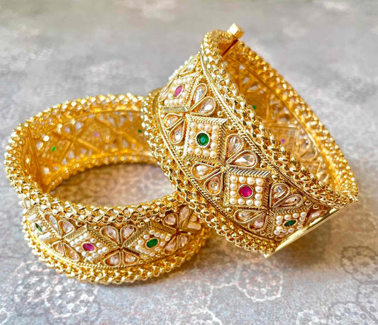 Colorful Kundan in Rajwada Style